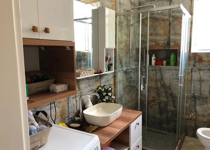 Diell Complex , Qerret