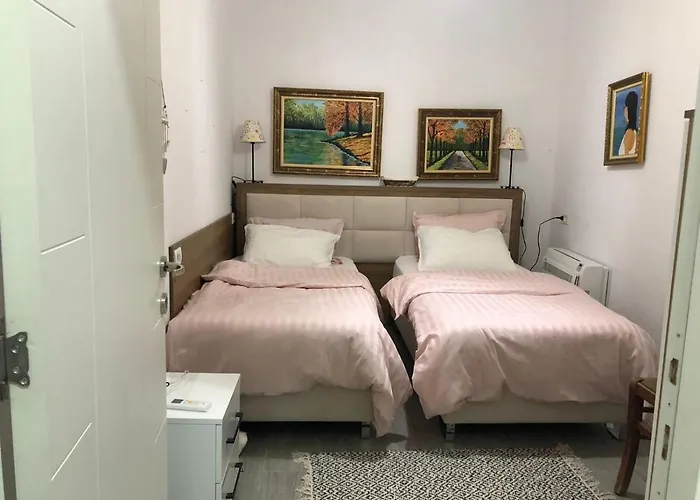 Diell Complex , Qerret * Golem (Tirana)